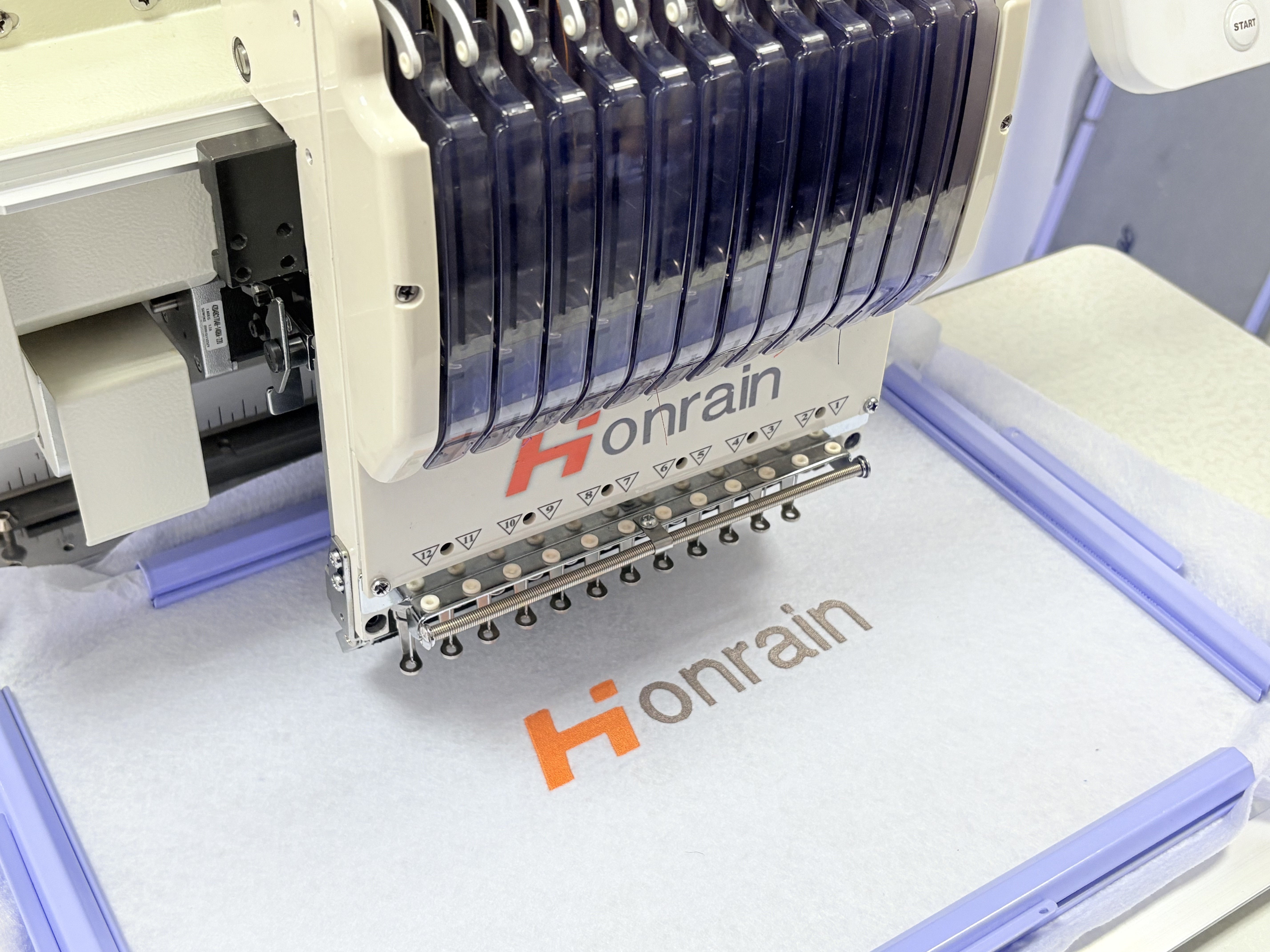 China Hot Sale High Quality Au - Embroidery Machine Computerized ulasan dan harga
