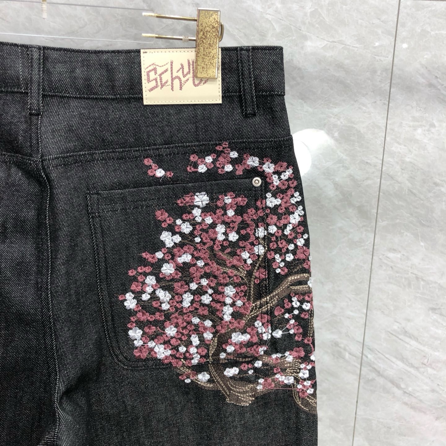 Derschutze Heavy Industry Embr - Embroidery Jeans Sakura ulasan dan harga
